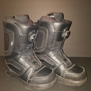 Vans Snowboarding Boots